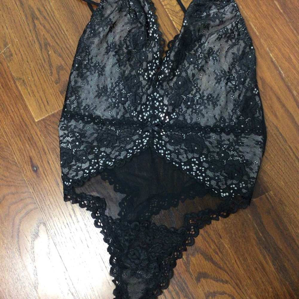 Victoria’s Secret lace black bodysuit women’s large